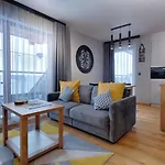 Gorski Przystanek Parzenica I Rozeta *