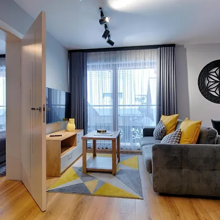 Gorski Przystanek Parzenica I Rozeta *