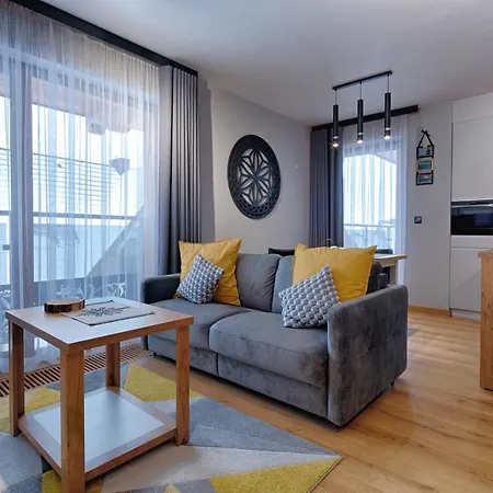 Gorski Przystanek Parzenica I Rozeta *